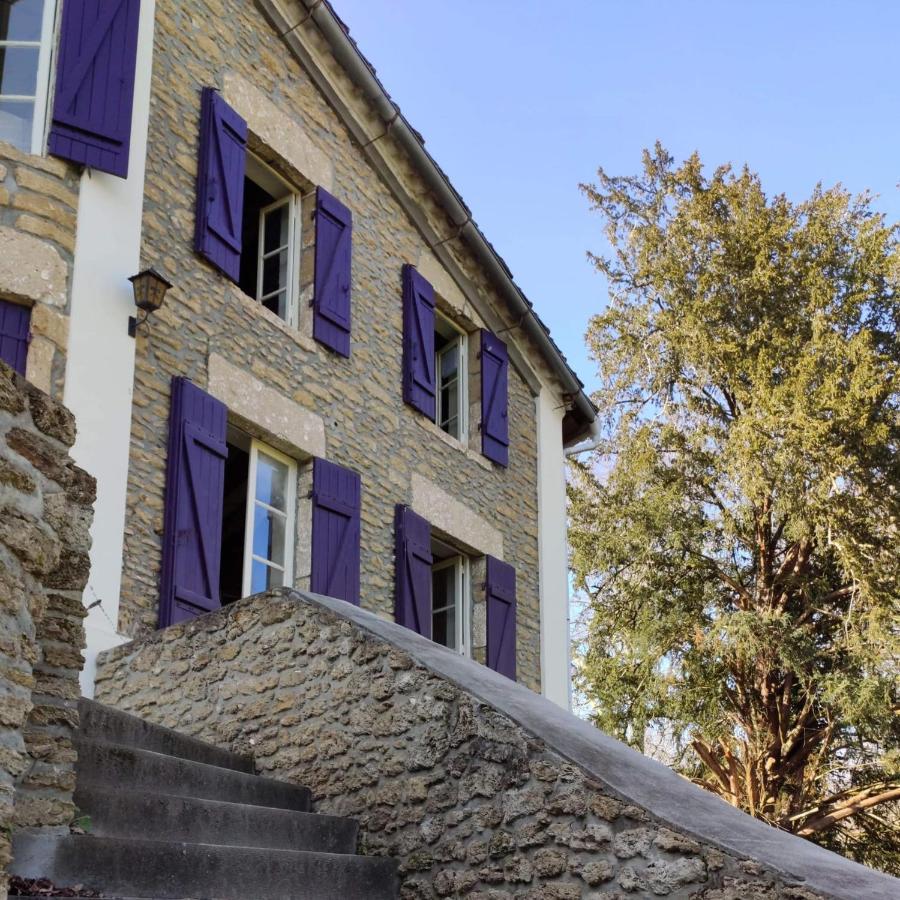 サル Les Volets Violets Bed & Breakfast エクステリア 写真